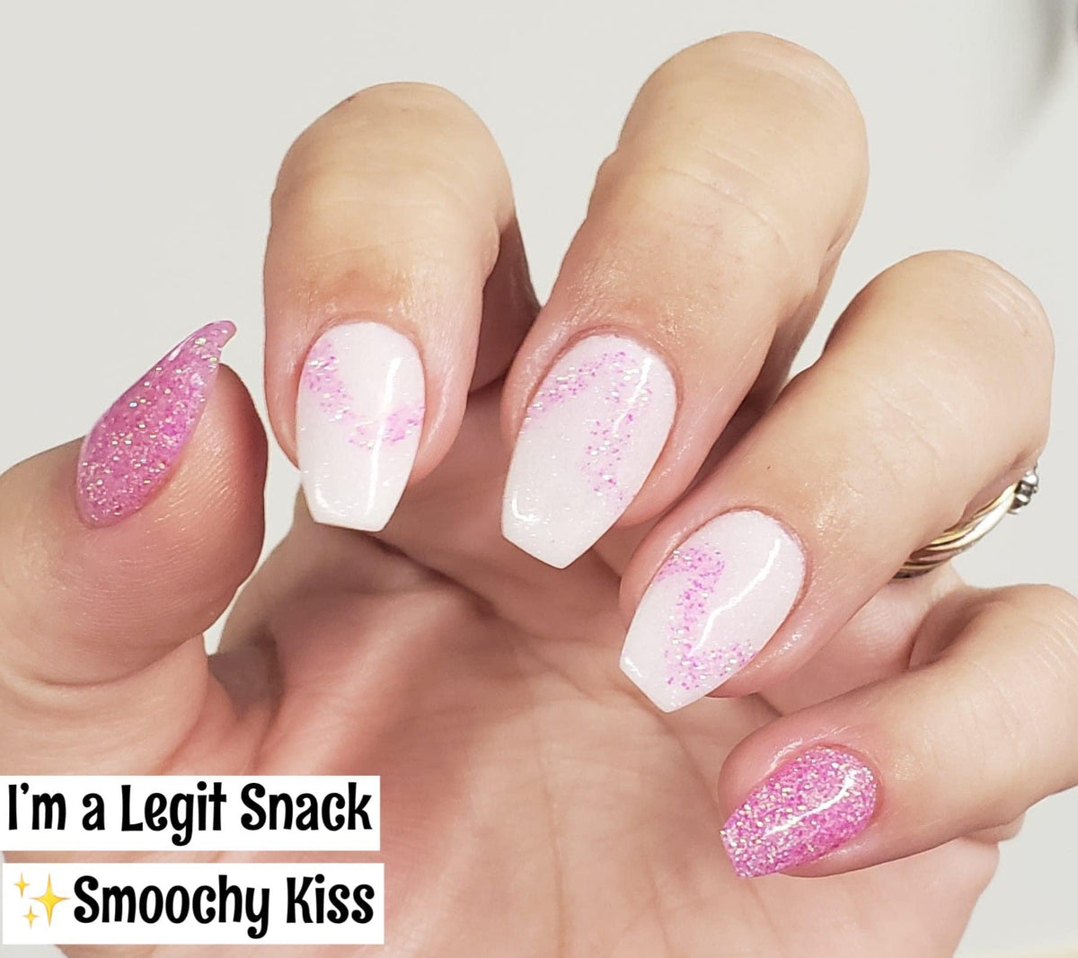 Smoochy Kiss Nail Dip Powder OG Dip Powder