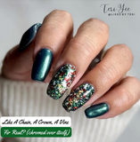 Like A Chain, A Crown, A Vine Nail Dip Powder